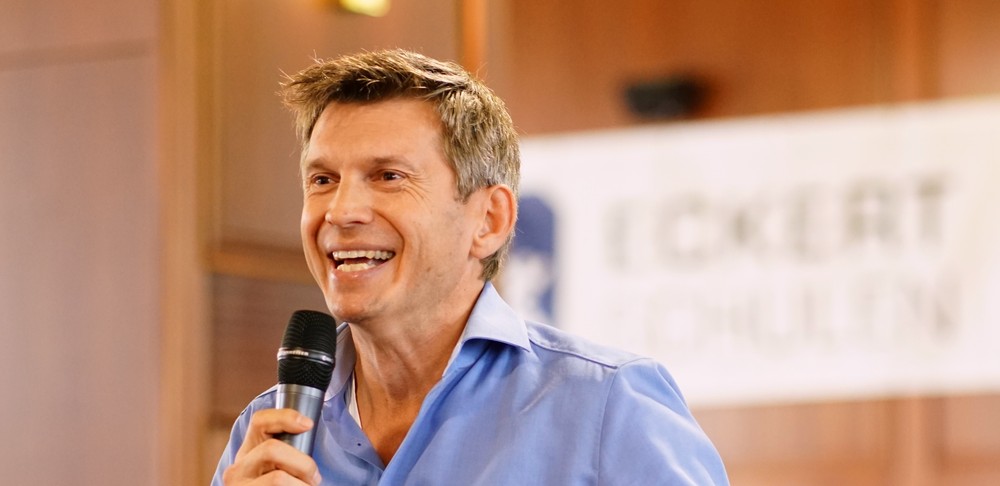 Moritz Küffner im Einsatz als Moderator